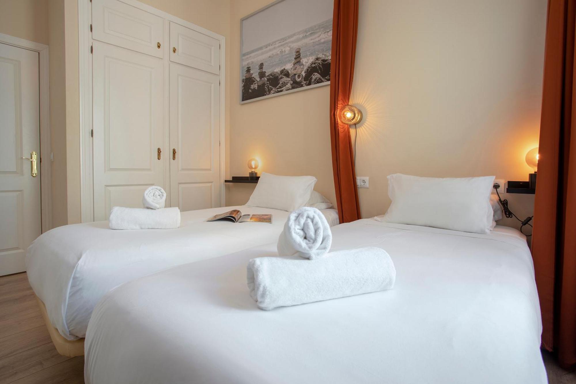 Apartamento Reformado En Malaga Centro By Rent Me Luaran gambar